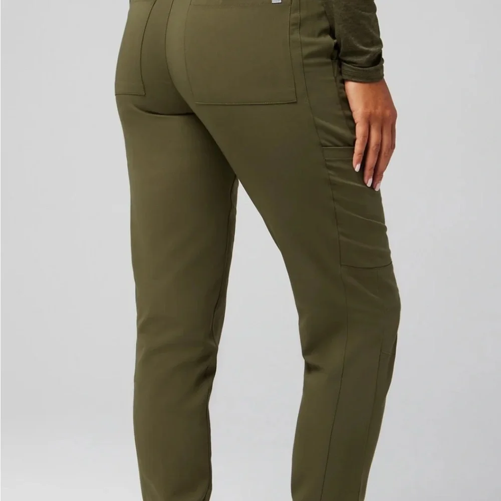 On-Call Scrub Jogger - Picture 2 of 7